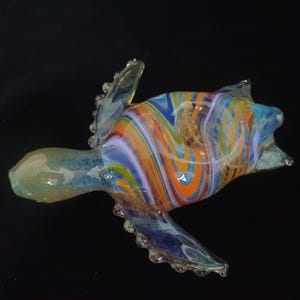 Glas-Meeresschildkröte-Pfeife (Regenbogenschale) | UV Glühen | Farbwechsel | Funktionale Glaskunst, Unikat | Mundgeblasen