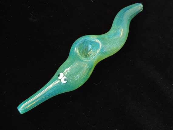 Glass Magic Worm Pipe (Teal Version) | Color Changing | Unique Glass Art | Fast & Free Shipping