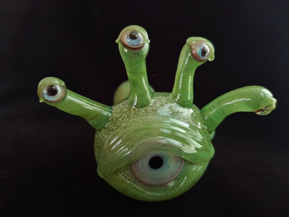 Glass Beholder Pipe | Glass Eye | Color Changing Glass | Unique Functional Art | Fast Shipping