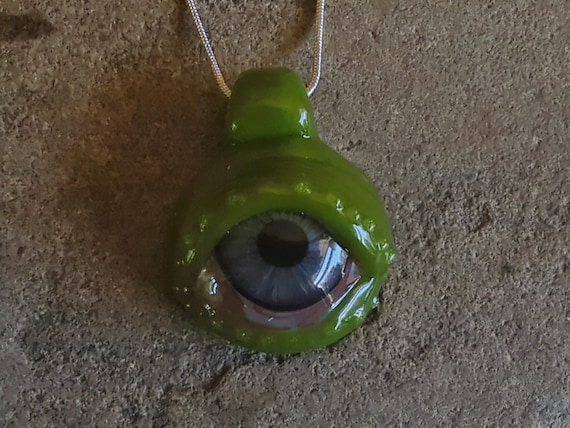 Detailed Glass Eye Pendant | UV Glow | Unique Glass Art | Quick Shipping