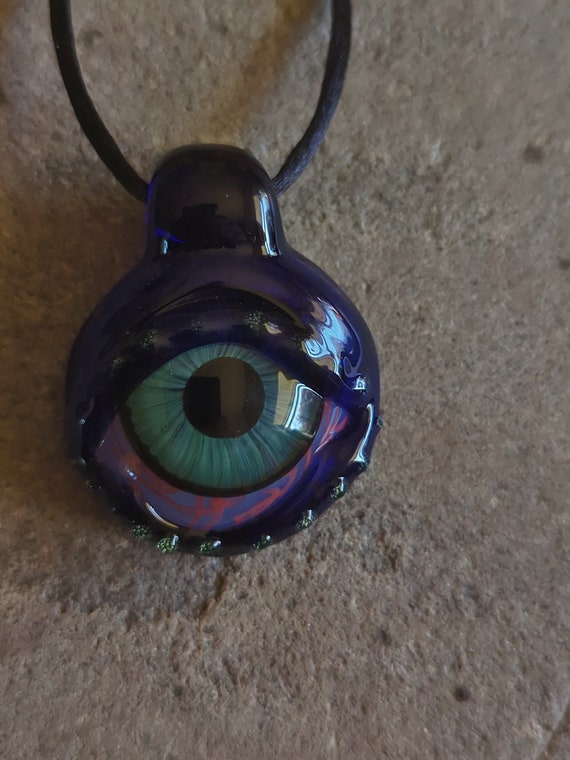 Detailed Glass Eye Pendant | UV Glow | Unique Glass Art | Quick Shipping