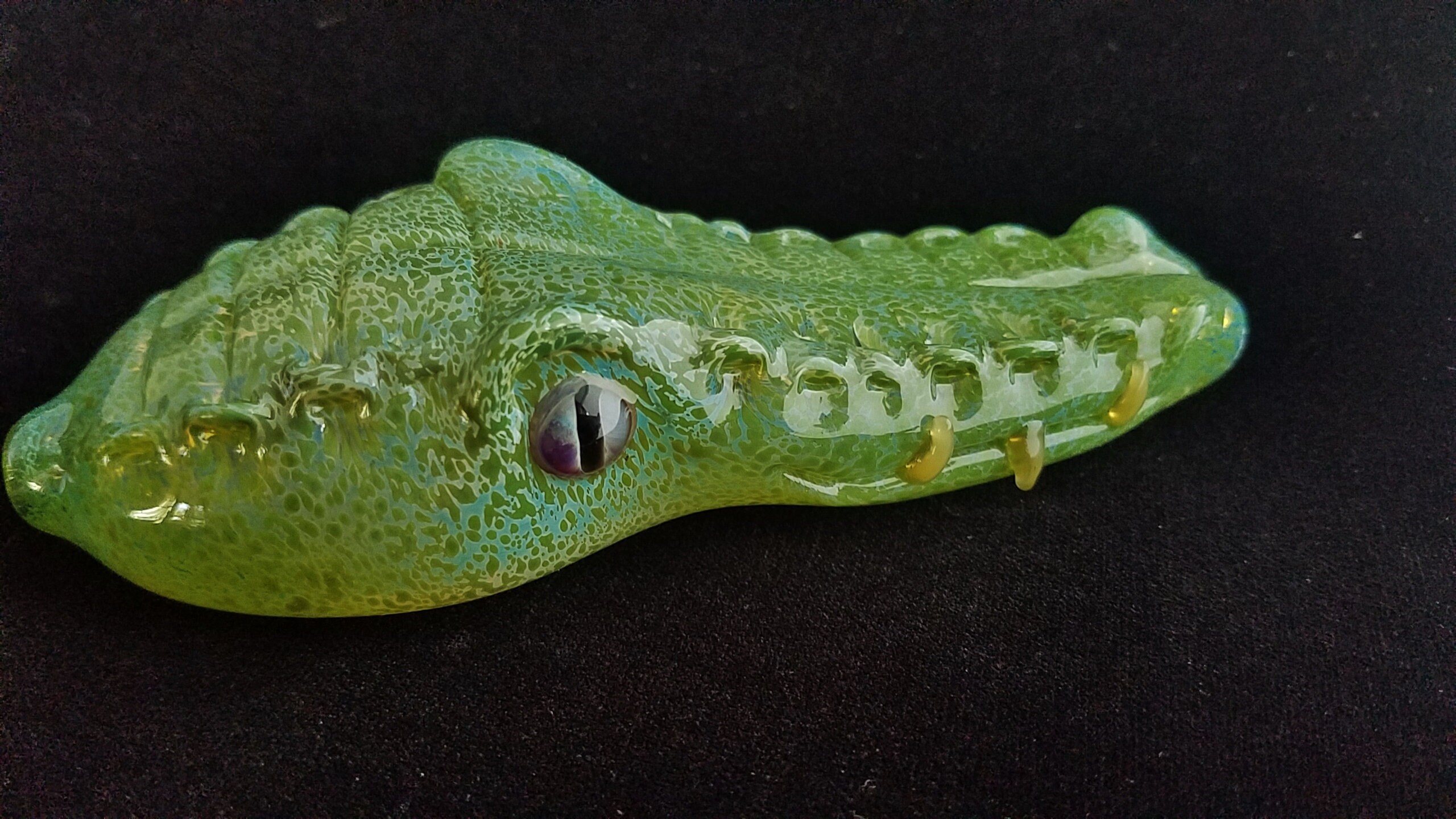 Glass Gator Head Pipe Color Changing Unique Glass Art Fast Shipping