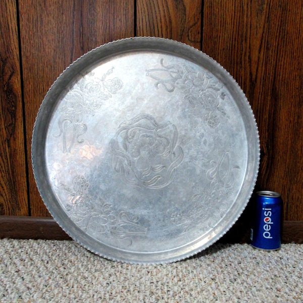 Large Vintage Aluminum Tray 18" Round Wilson Specialties Hand Wrought