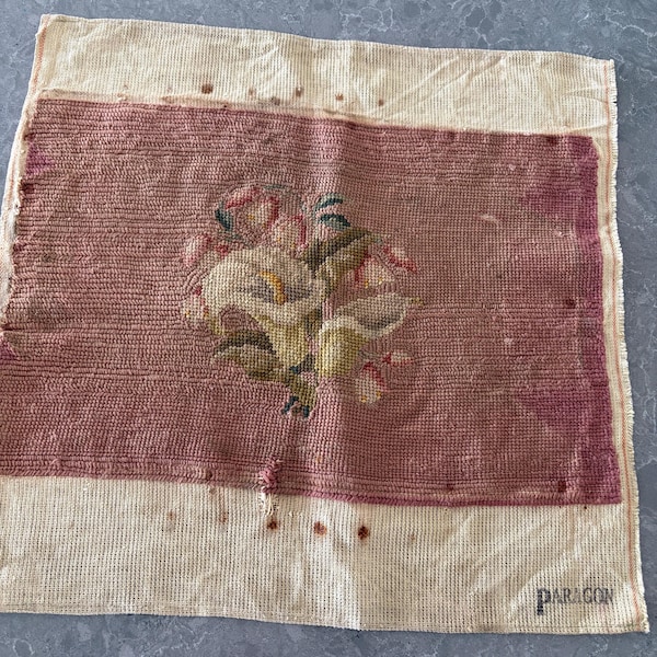 Vintage Textile - Needlepoint