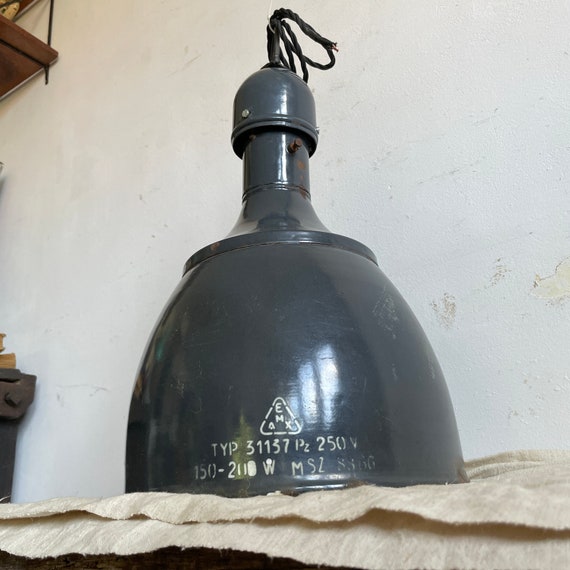 Large barn light pendant deals