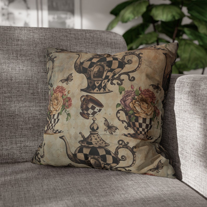 Copricuscino Steampunk Alice nel Paese delle Meraviglie: Decorazione Teiera, 18x18 immagine 10
