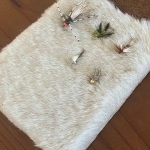 Fly fishing fly pouch