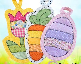 Easter Table Topper Set of 3 with Wooden Hanger