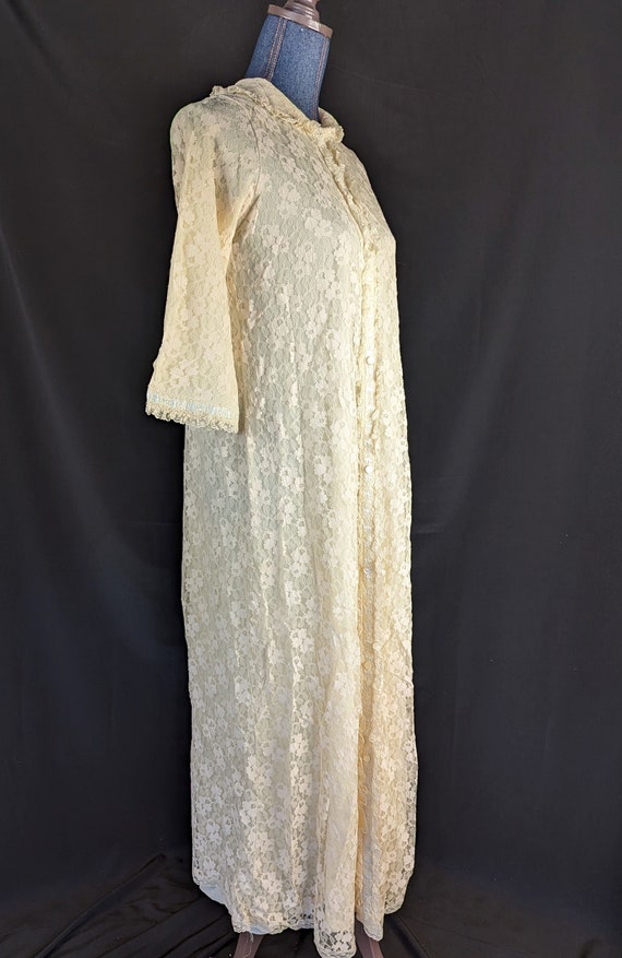 Vintage 1950s Dressing Gown Robe Sleepwear Ivory … - image 2