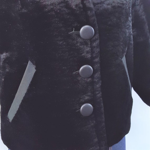 Vintage Cropped Jacket size Small Black Velvet - image 4