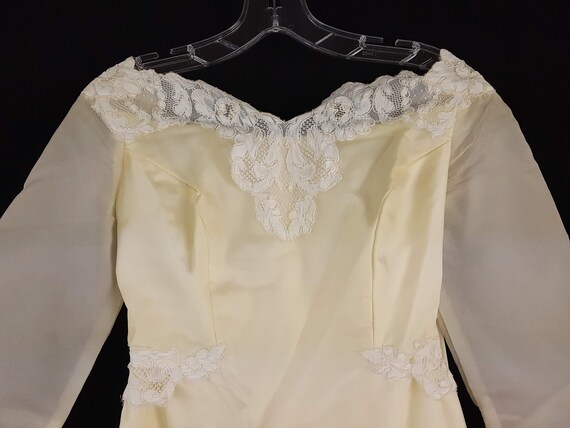 Vintage 1960s Wedding Dress Boho Retro Ivory - image 5