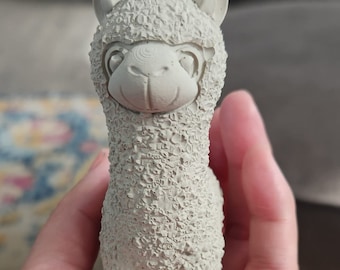 Concrete garden llama / alpaca