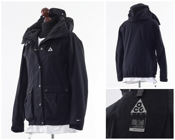 acg pullover shell