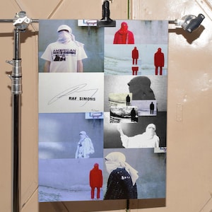 Peut inclure: Panneau en bois fait à la main avec le mot "Welcome" écrit dans une police fantaisiste. Il présente un fond blanc vieilli et une bordure marron foncé, adapté à l'intérieur ou à l'extérieur.