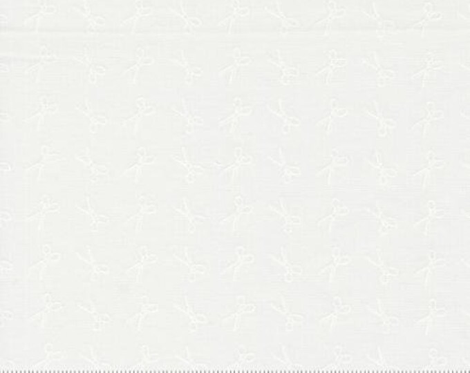 Linen Cupboard Scissors White by Fig Tree Quilts for Moda Fabrics - Etsy