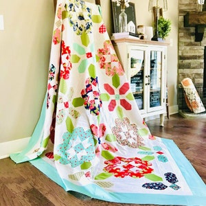 Glory Blooms Quilt Pattern by My Sew Quilty Life - Etsy