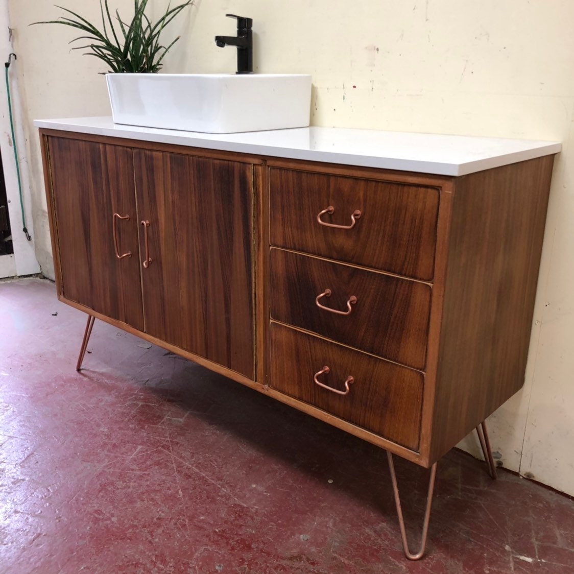 Mid Century Vanson Bathroom Vanity Incl. Quartz Worktop