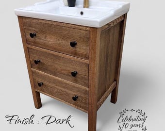 TEWKESBURY | Classic Oak 3 Drawer Chest including Ceramic Traditional Basin | Solid Oak Bathroom Furniture
