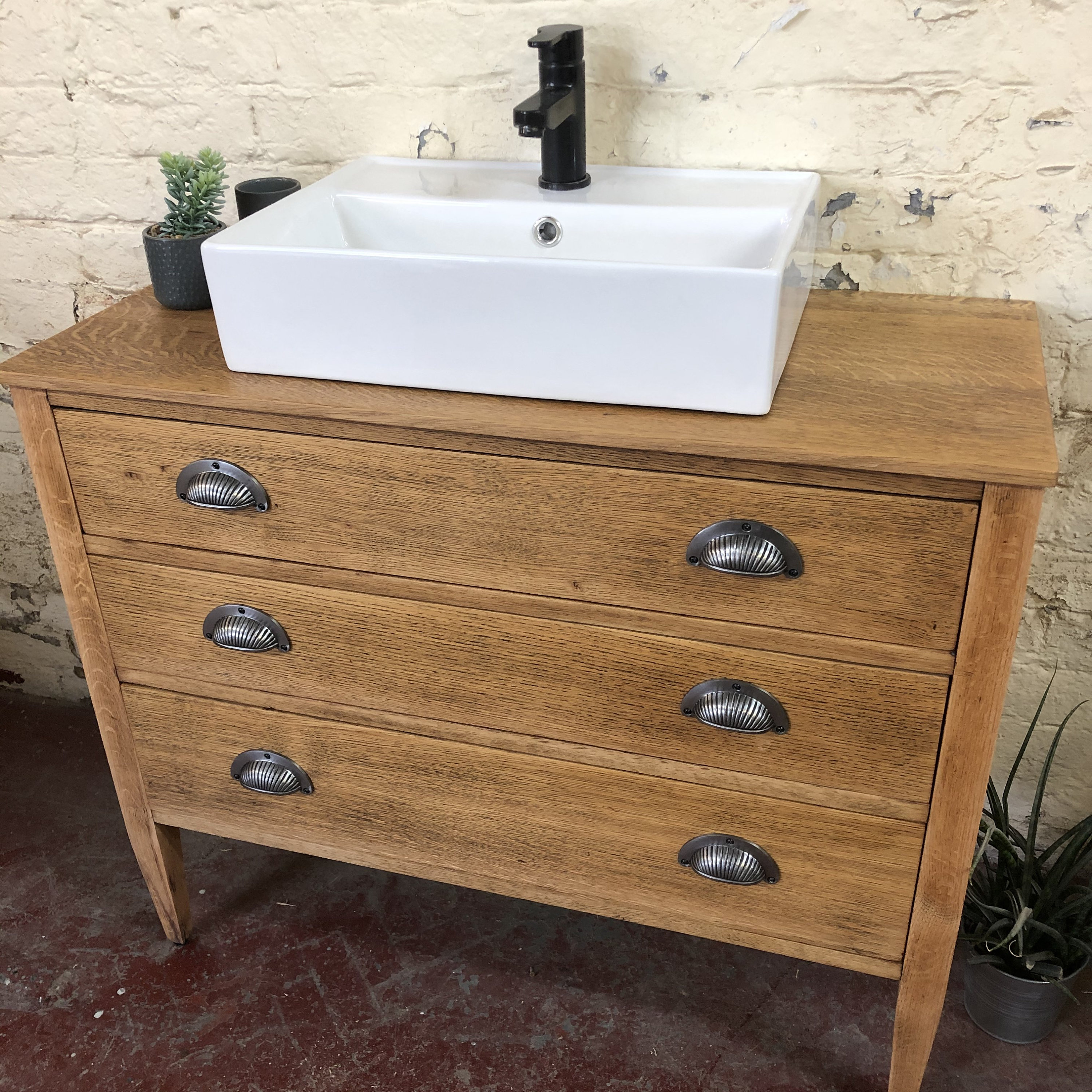 Vintage Wooden Bathroom Semis Online