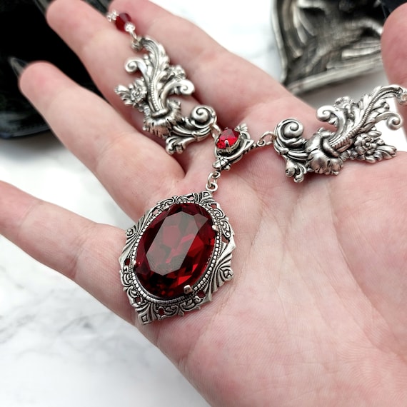 Red sale jewel necklace