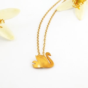 Gouden zwaan ketting zwaan ketting zilveren zwaan eenvoudige zilveren ketting zwaan sieraden zwaan geschenken vogel ketting vrouwen geschenken Moederdag sieraden