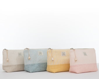 Cute zipper pouch in pastel colors, Medium pouch with zipper, Accesory pouch for bag, Useful gift for her.