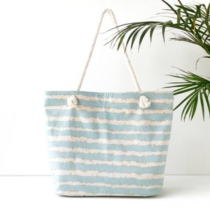 Blue striped beach bag. Large pool bag. Sturdy beach bag.