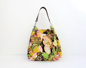 Fabric hobo bag with leather strap. Floral print handbag for summer. Slouchy boho bag.