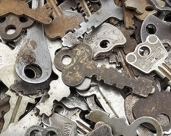 Vintage Flat Keys - sold in lots of 3