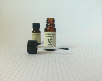 Natural Nail and Cuticle Oil: Herbal Blend, Vegan-Friendly