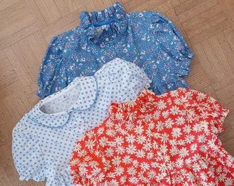 Vêtement de nuit T 8 ans en coton pour l'été fond bleu avec des fleurs