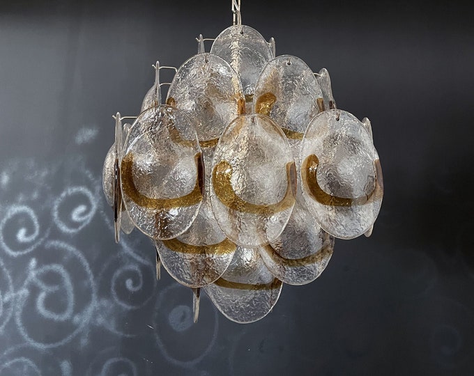 Vintage Italian Murano chandelier - 36 amber shells