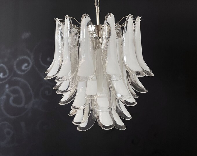 Italian vintage Murano chandelier in the manner of Mazzega - 41 glass petals