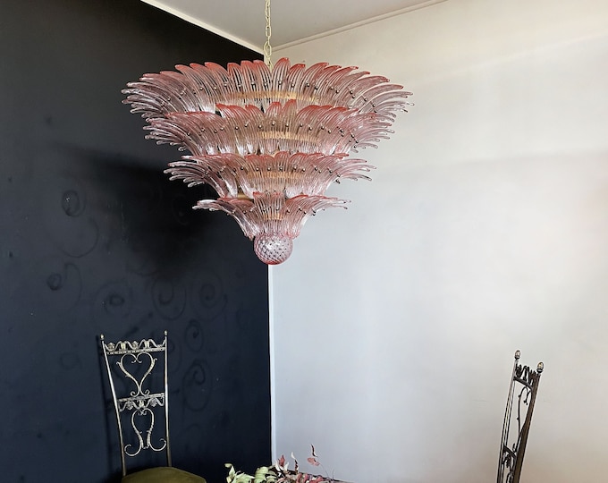 Palmette Ceiling Light - four levels, 163 pink glasses