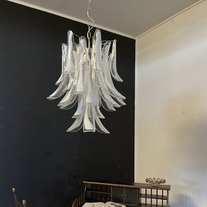 Italian vintage Murano chandelier in the manner of Mazzega - 30 glass petals