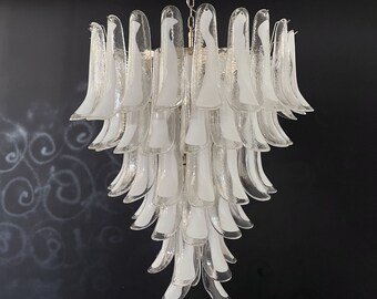 Italian vintage Murano chandelier in the manner of Mazzega - 75 glass petals