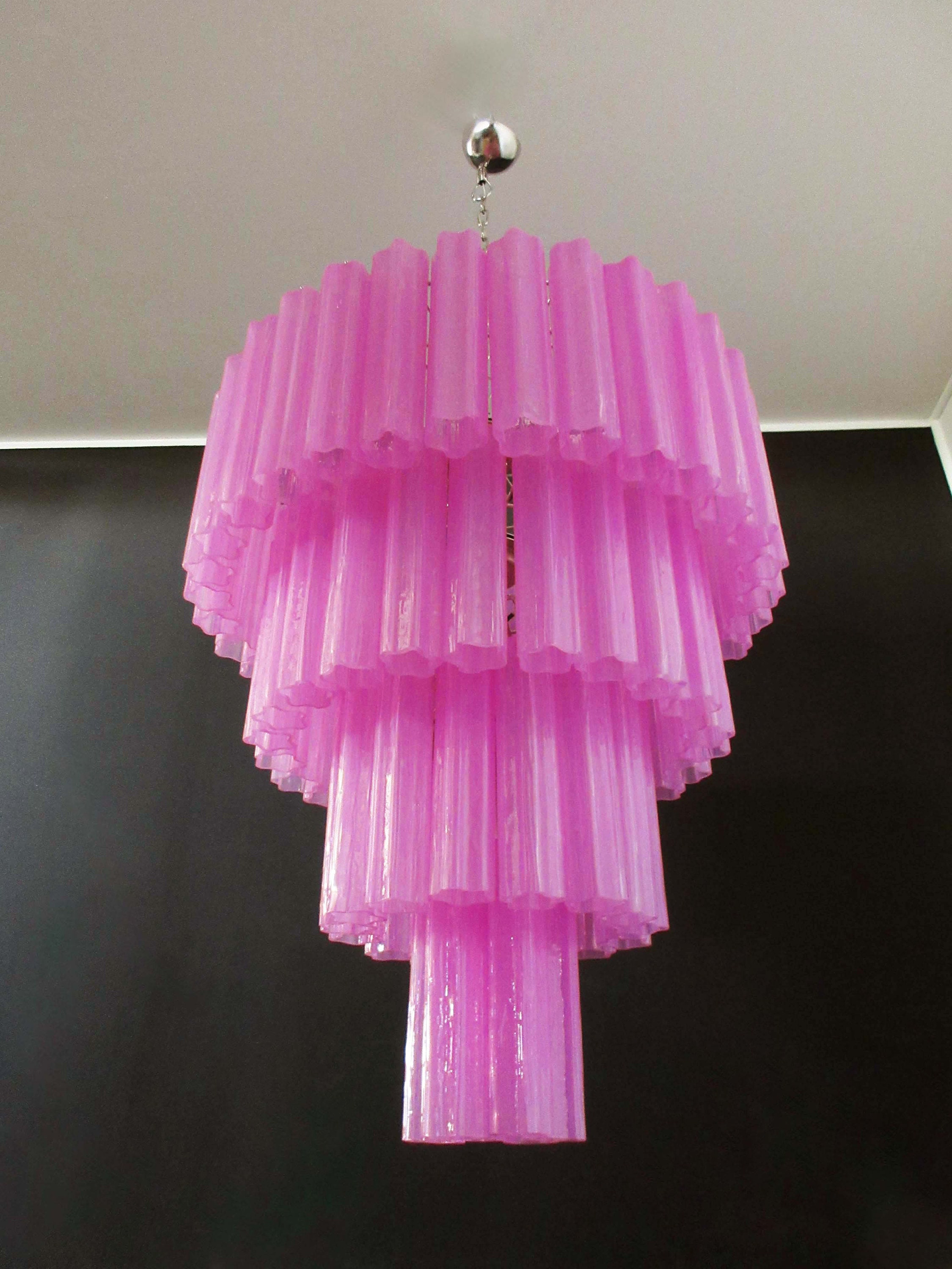 Huge Vintage Murano Glass Tiered Chandelier - 78 glasses Huge Vintage Murano Glass Tiered Chandelier - 78 glasses
