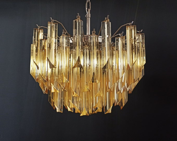 Gorgeous Murano vintage chandelier – 107 clear amber triedri