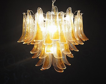 Lámpara de araña italiana vintage de Murano - Mazzega - 53 pétalos de cristal ámbar