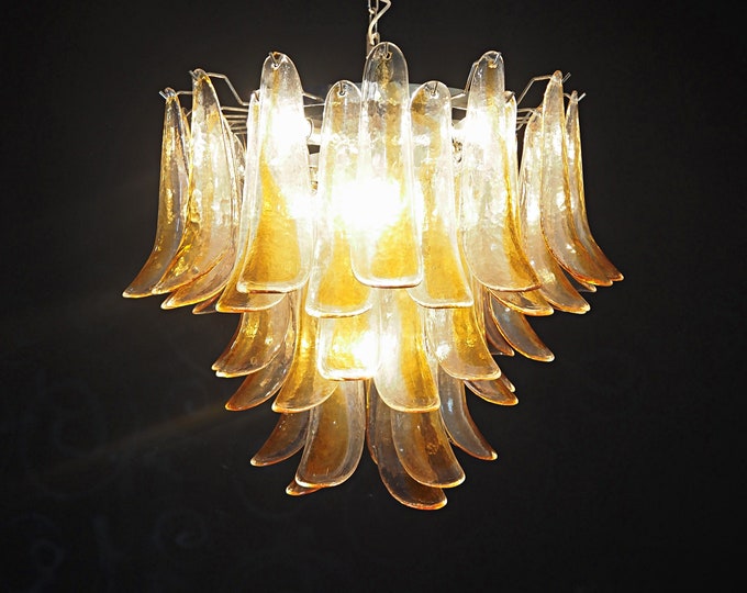 Italian vintage Murano chandelier - Mazzega - 53 amber glass petals