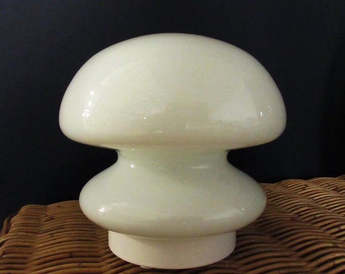 Pair of Italian vintage space age Murano white glass table lamp