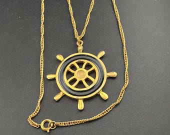 Médaillon Pendentif Vintage En Forme De Roue De Gouvernail - Doré - Occasion