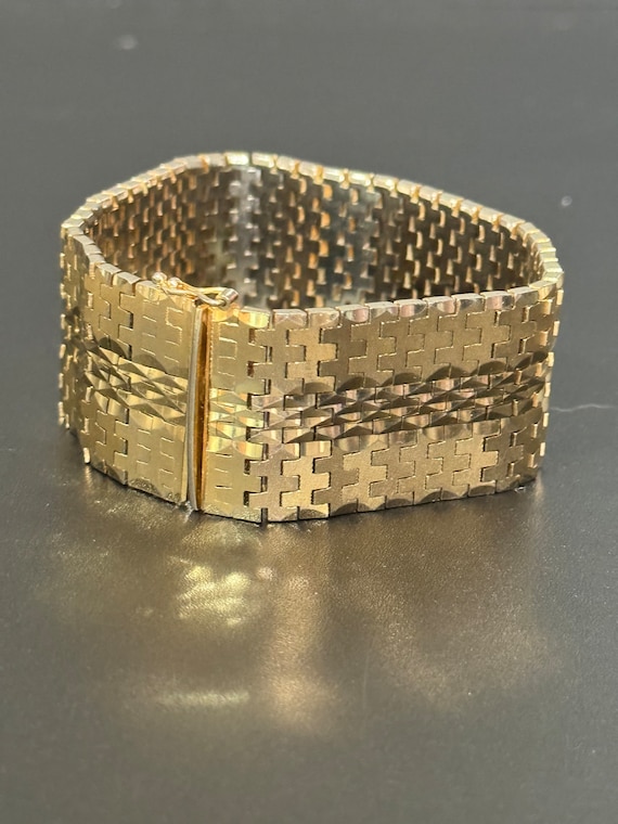 1970s articulated flat 18k gold plated cuff wrap … - image 2