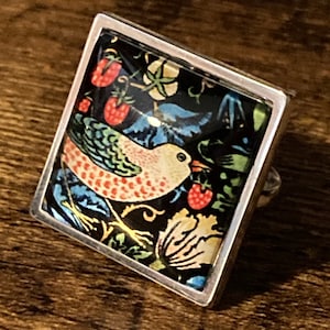 William Morris print STRAWBERRY THIEF square glass ring adjustable