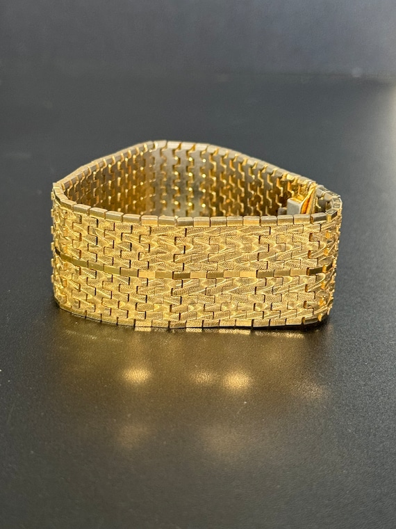 1970s articulated flat 18k gold plated cuff wrap … - image 2
