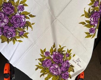 1950年代のヴィンテージスウェーデンリネンテーブルクロス：紫の花柄