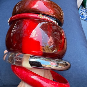 Plastic set of Stacking Bangles: Red tone festival boho Bracelets