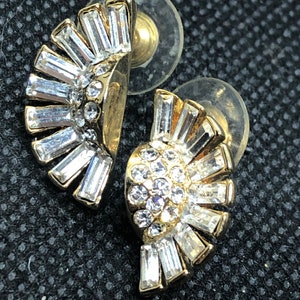 Diamanté Paste Rhinestone Fan stud Earrings Silver Tone