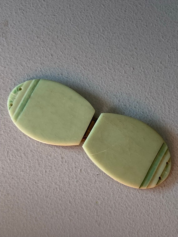 Art Deco soft green Bakelite early plastic 2 part… - image 1