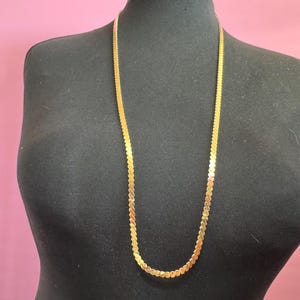 Collier vintage plaqué or avec chaîne serpentine : 27&quot; de long, large superposition